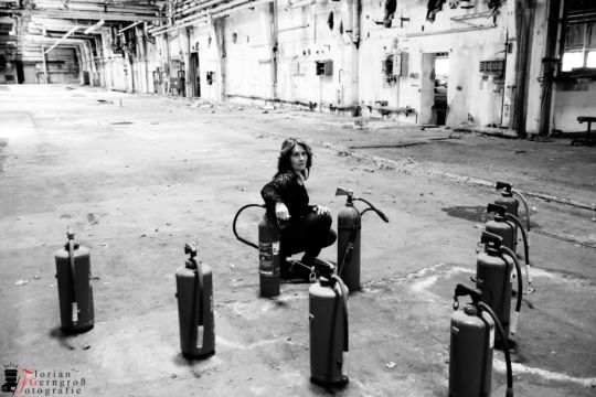 Florian Gerngroß Fotografie: Lost Place Fotoshooting in einer Fabrik Fotoshooting in einer verlassenen Fabrik l Lost Place Allgäu