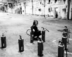 Fotoshooting in einer verlassenen Fabrik l Lost Place Allgäu