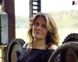Fotoshooting in einer verlassenen Fabrik l Lost Place Allgäu